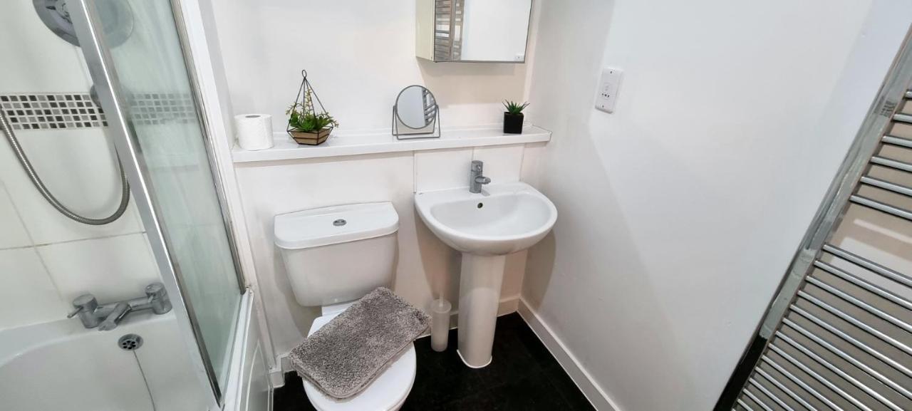 360 Serviced Accommodations - Colchester Marine Quay - 1 Double Bedroom Apartment Ngoại thất bức ảnh