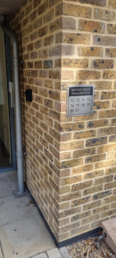 360 Serviced Accommodations - Colchester Marine Quay - 1 Double Bedroom Apartment Ngoại thất bức ảnh