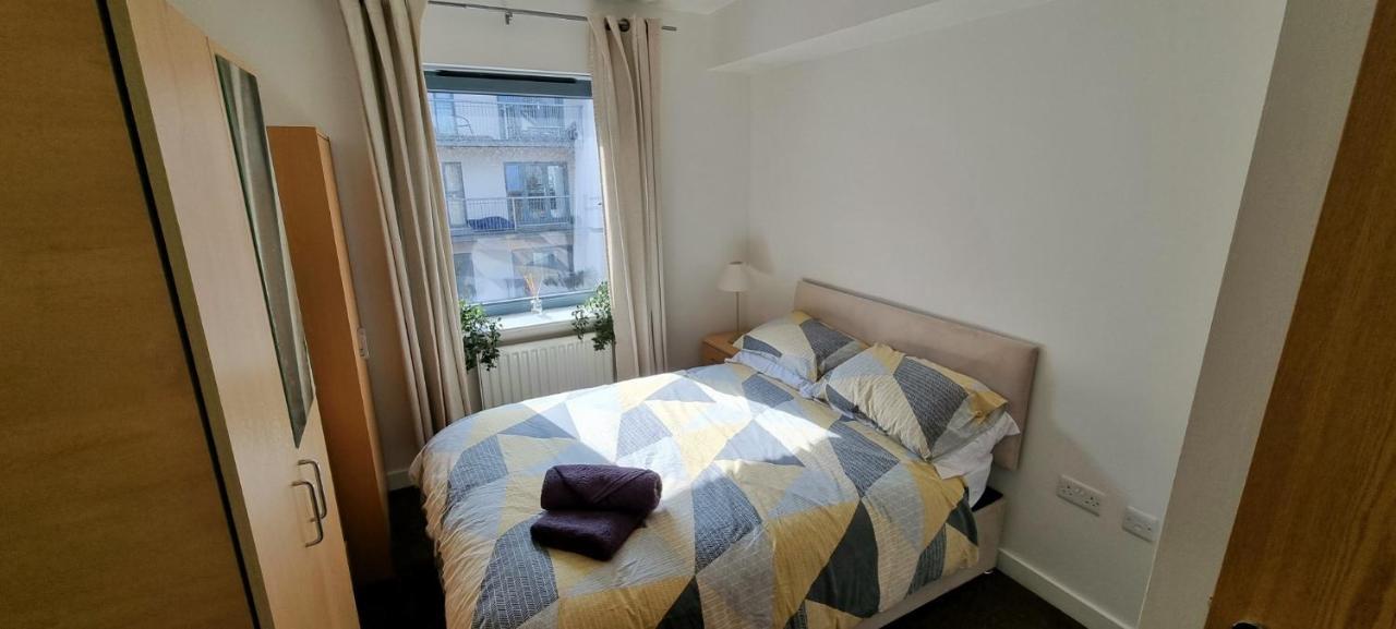 360 Serviced Accommodations - Colchester Marine Quay - 1 Double Bedroom Apartment Ngoại thất bức ảnh